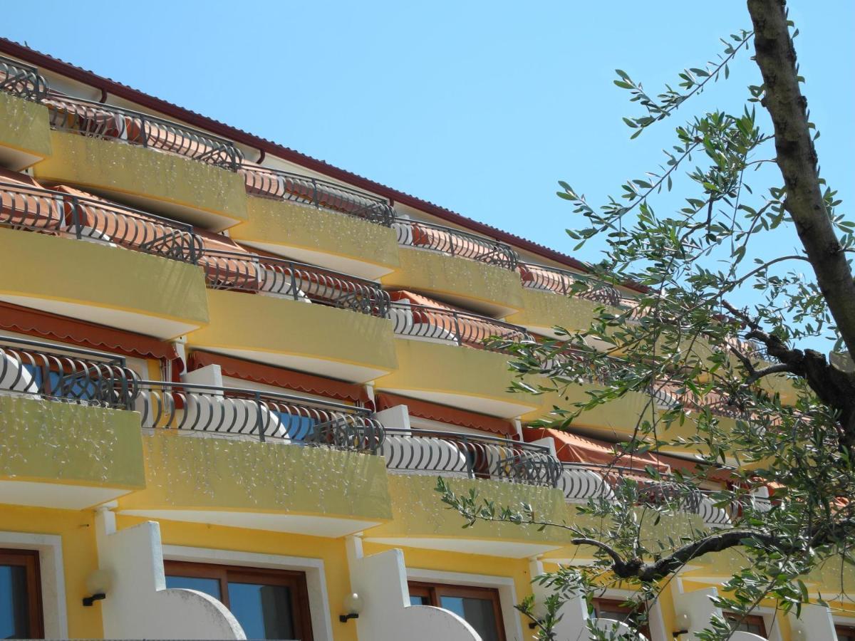 Eurocongressi Hotel Cavaion Veronese Kültér fotó