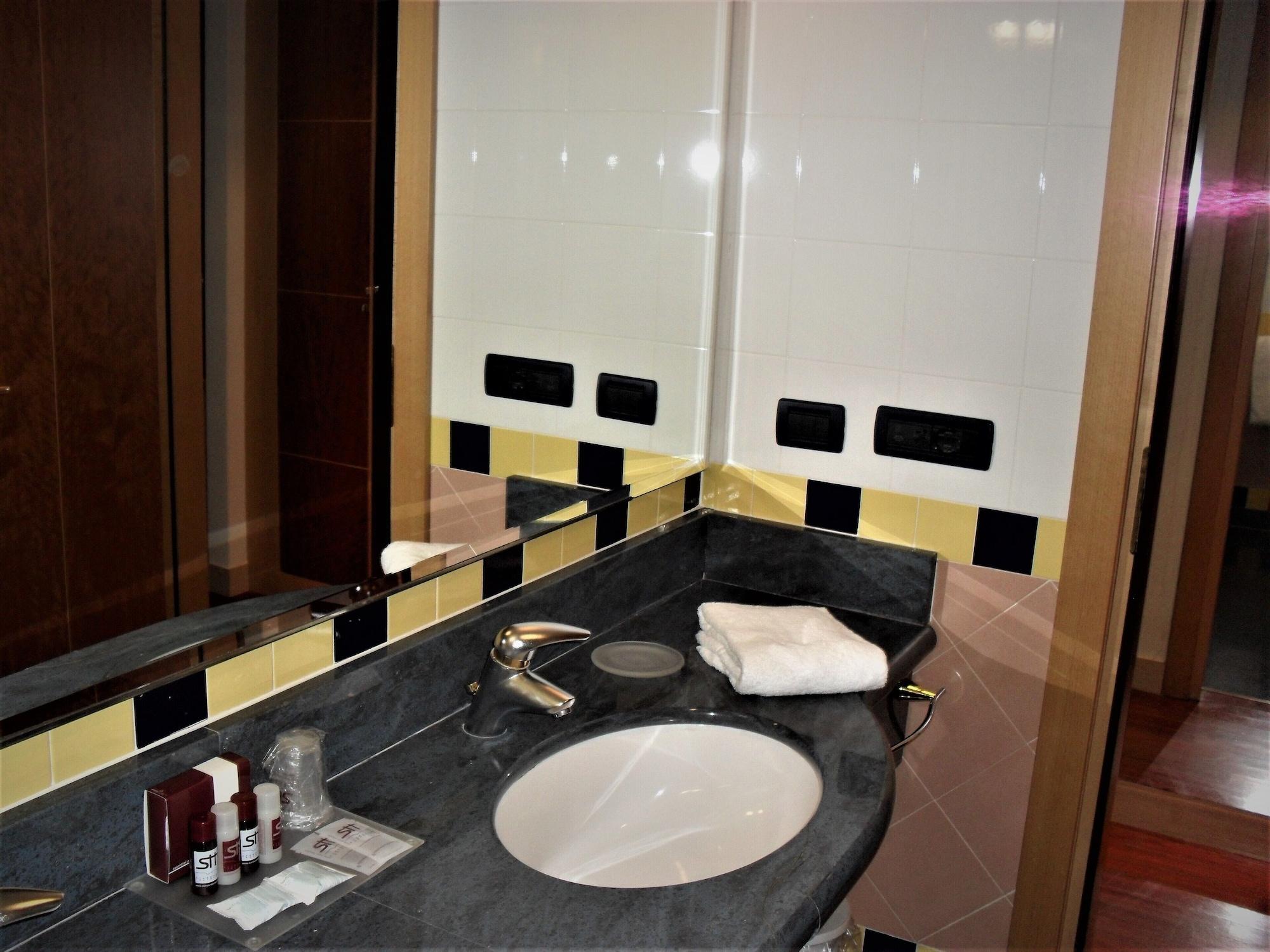 Eurocongressi Hotel Cavaion Veronese Kültér fotó