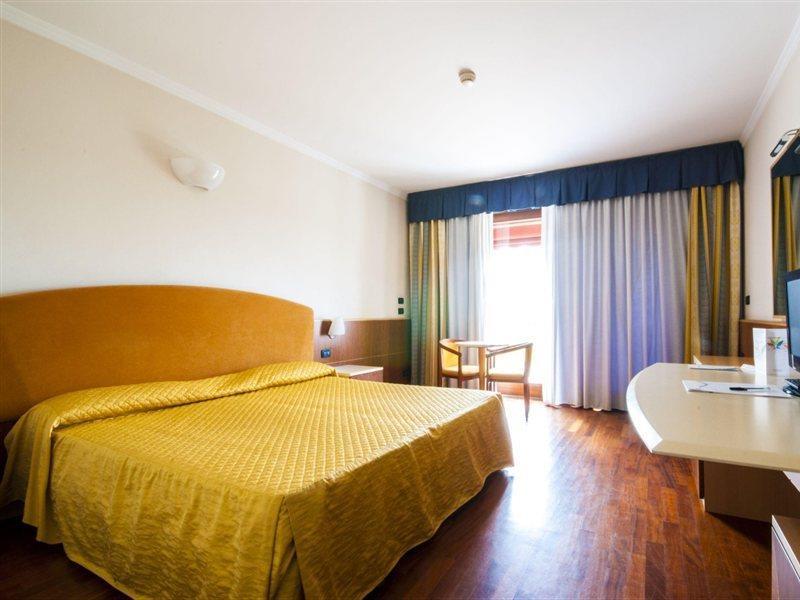 Eurocongressi Hotel Cavaion Veronese Kültér fotó