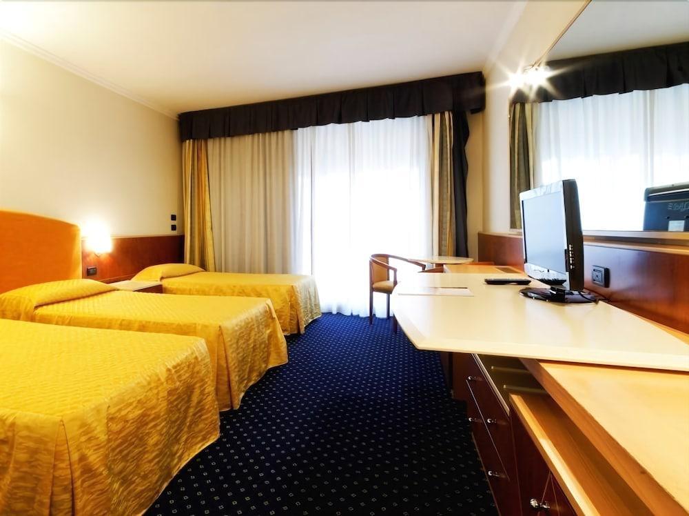 Eurocongressi Hotel Cavaion Veronese Kültér fotó